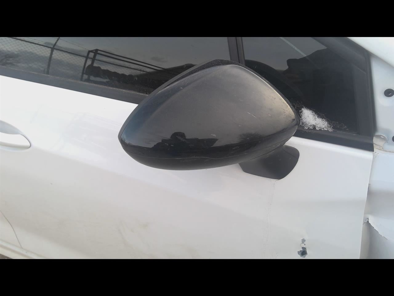 https://f005.backblazeb2.com/file/img-partshotlines-com/Inventory/EX831/Vehicle/14547_10.jpg