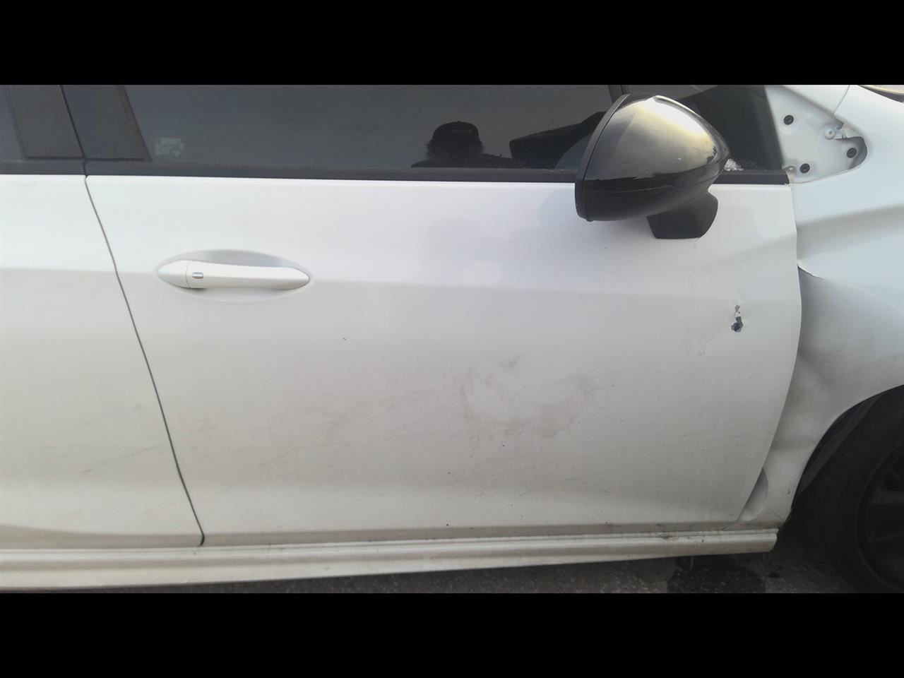 https://f005.backblazeb2.com/file/img-partshotlines-com/Inventory/EX831/Vehicle/14547_11.jpg
