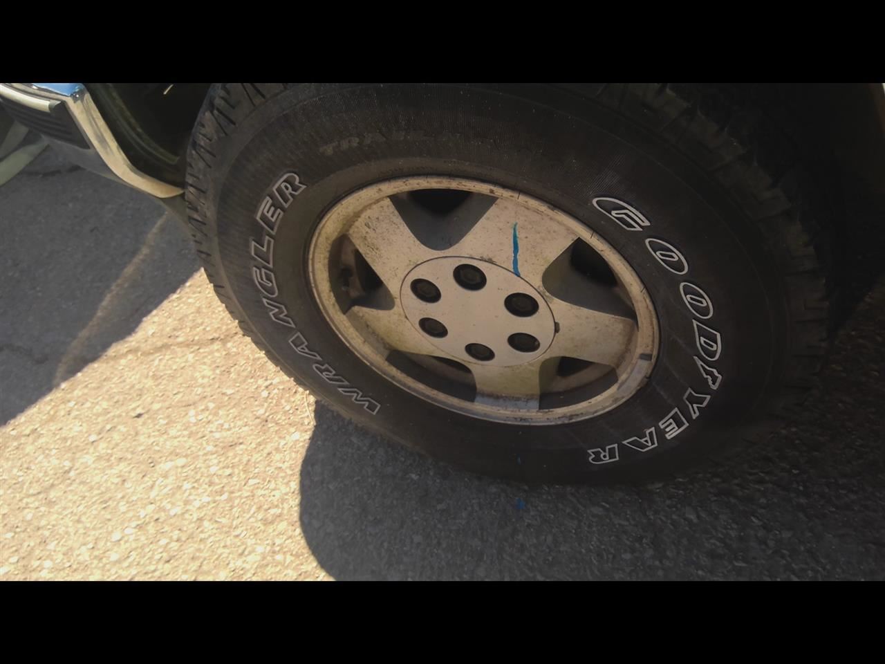 https://f005.backblazeb2.com/file/img-partshotlines-com/Inventory/EX831/Vehicle/14573_07.jpg