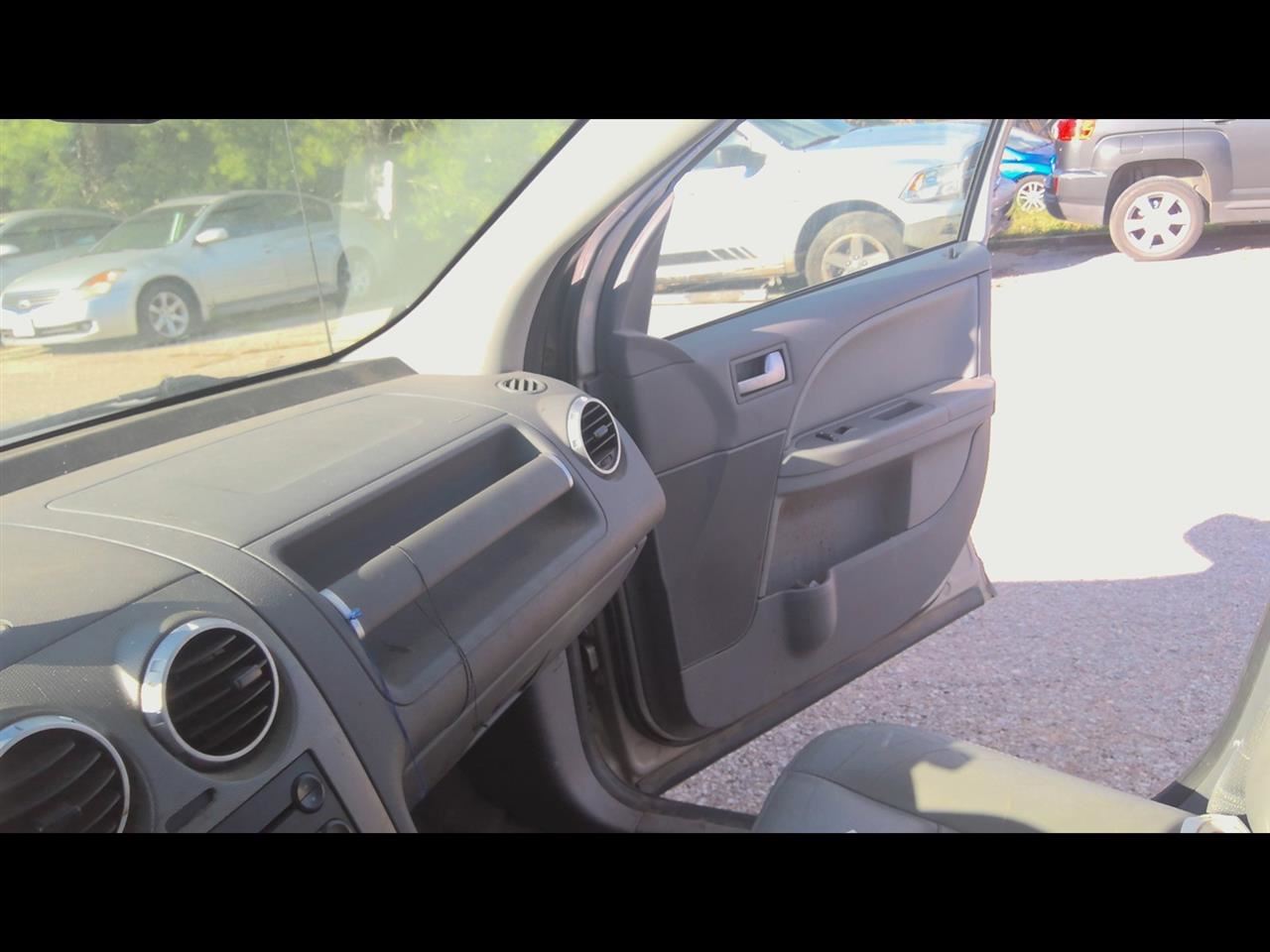 https://f005.backblazeb2.com/file/img-partshotlines-com/Inventory/EX831/Vehicle/14739_06.jpg