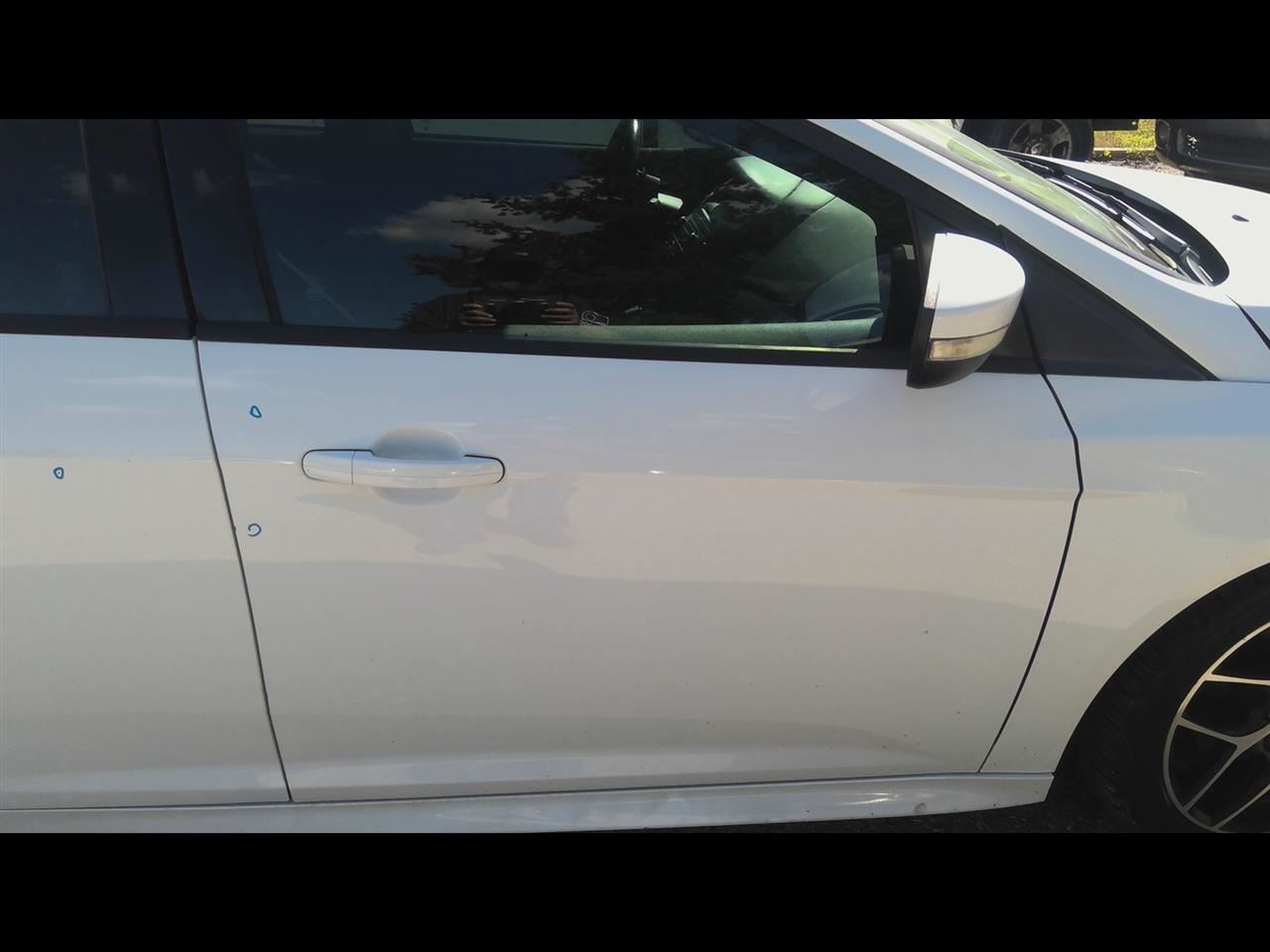 https://f005.backblazeb2.com/file/img-partshotlines-com/Inventory/EX831/Vehicle/14744_11.jpg