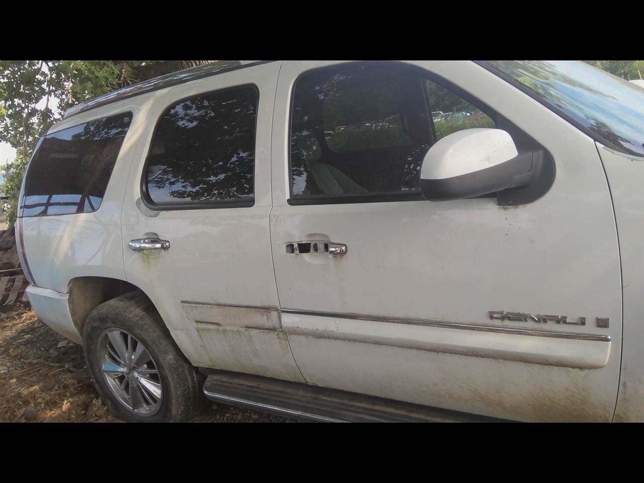 https://f005.backblazeb2.com/file/img-partshotlines-com/Inventory/EX831/Vehicle/14753_04.jpg