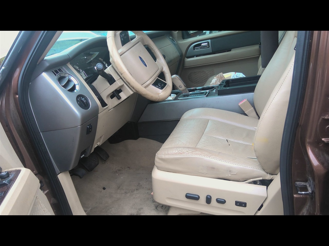 https://f005.backblazeb2.com/file/img-partshotlines-com/Inventory/EX831/Vehicle/14835_02.jpg