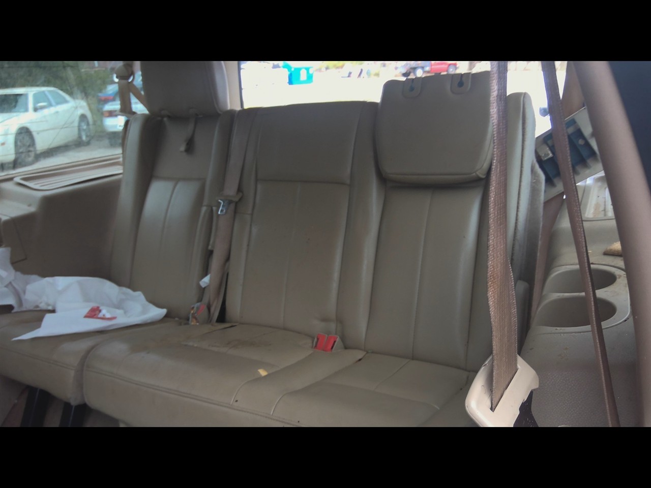 https://f005.backblazeb2.com/file/img-partshotlines-com/Inventory/EX831/Vehicle/14835_12.jpg