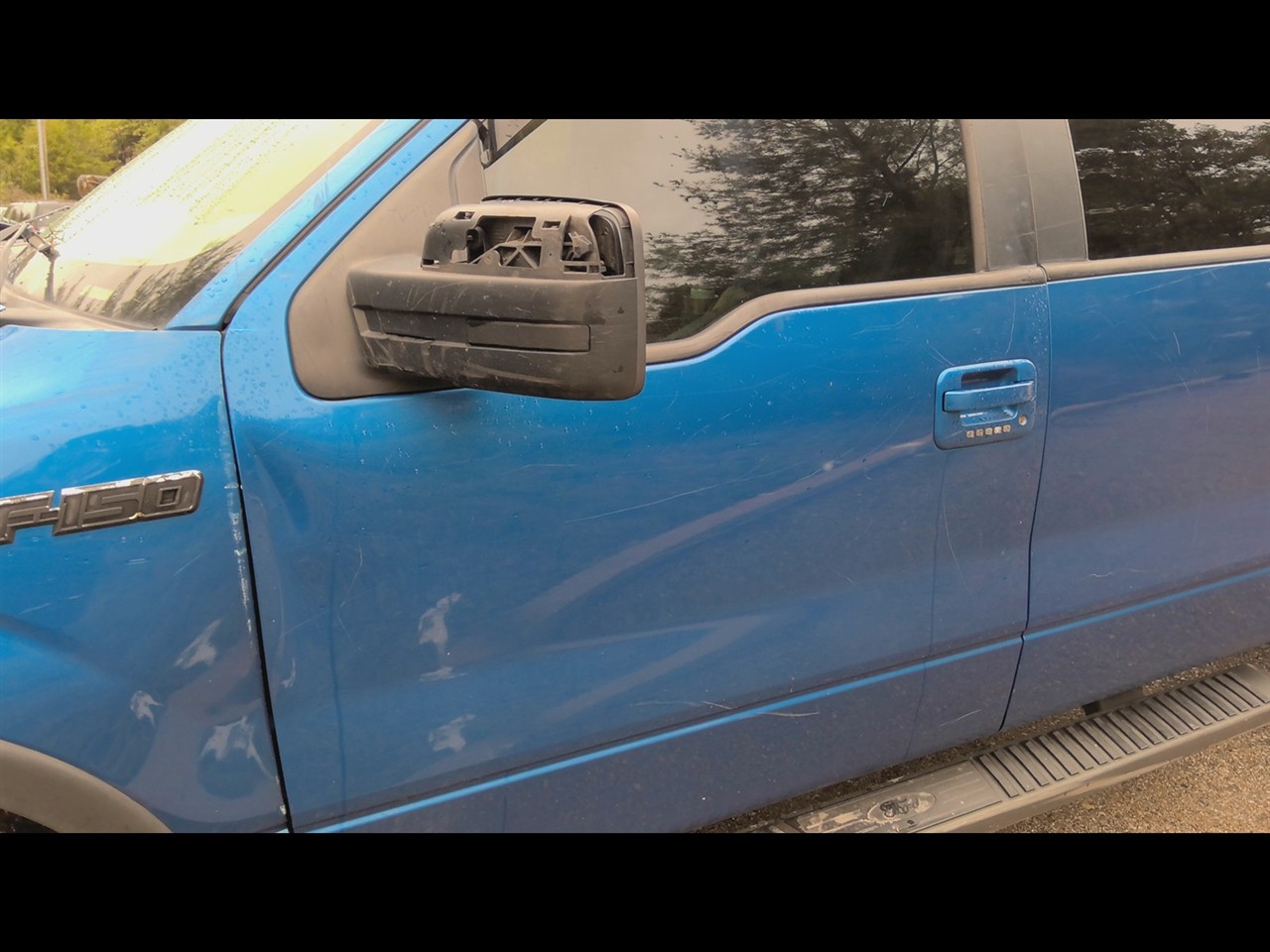 https://f005.backblazeb2.com/file/img-partshotlines-com/Inventory/EX831/Vehicle/14837_10.jpg