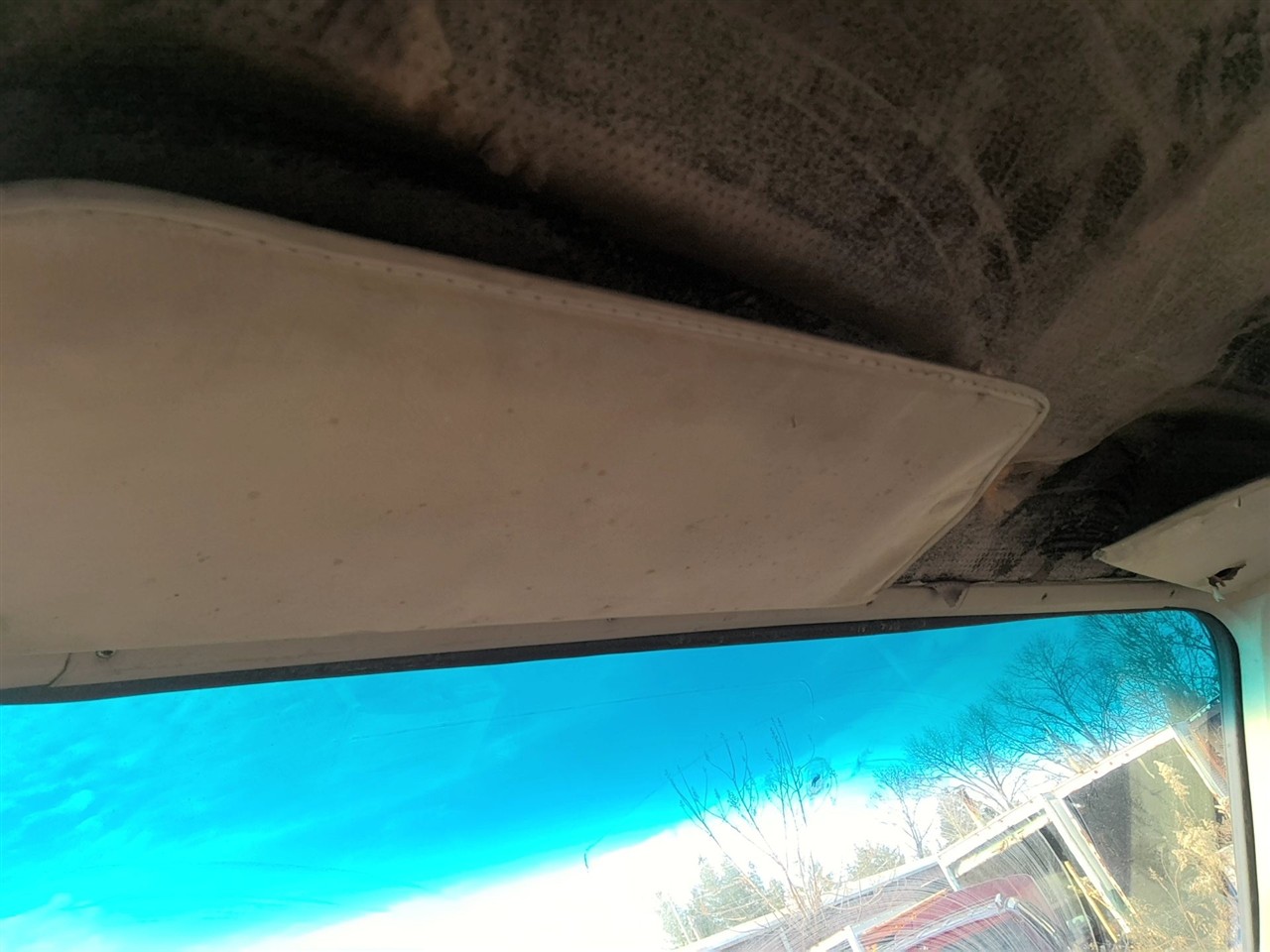 https://f005.backblazeb2.com/file/img-partshotlines-com/Inventory/EX831/Vehicle/14912_10.jpg