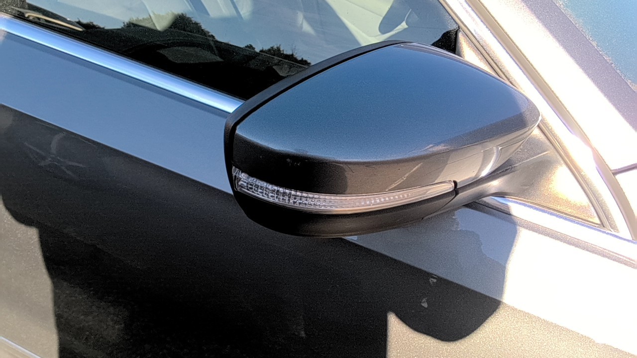 https://f005.backblazeb2.com/file/img-partshotlines-com/Inventory/EX831/Vehicle/14990_12.jpg