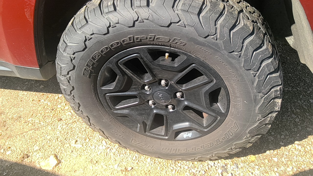 https://f005.backblazeb2.com/file/img-partshotlines-com/Inventory/EX831/Vehicle/14994_12.jpg