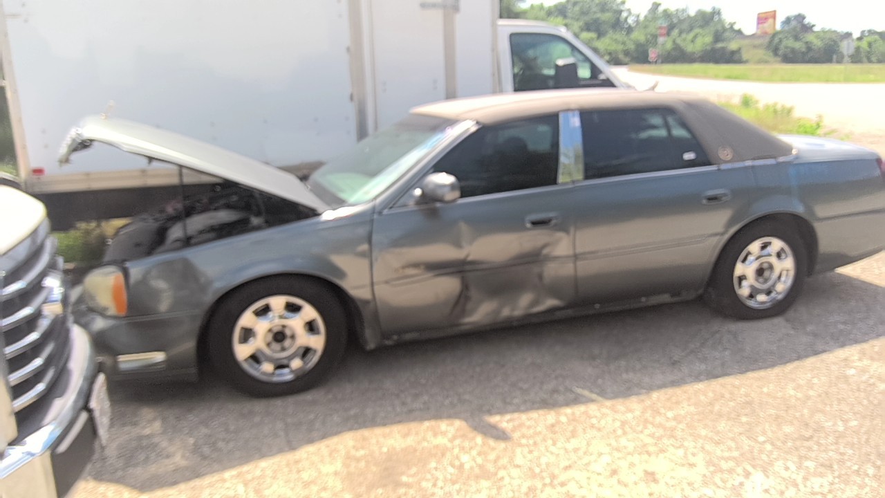 https://f005.backblazeb2.com/file/img-partshotlines-com/Inventory/EX831/Vehicle/15138_02.jpg
