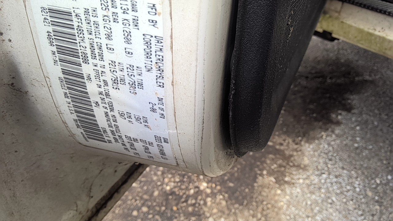 https://f005.backblazeb2.com/file/img-partshotlines-com/Inventory/EX831/Vehicle/15141_01.jpg