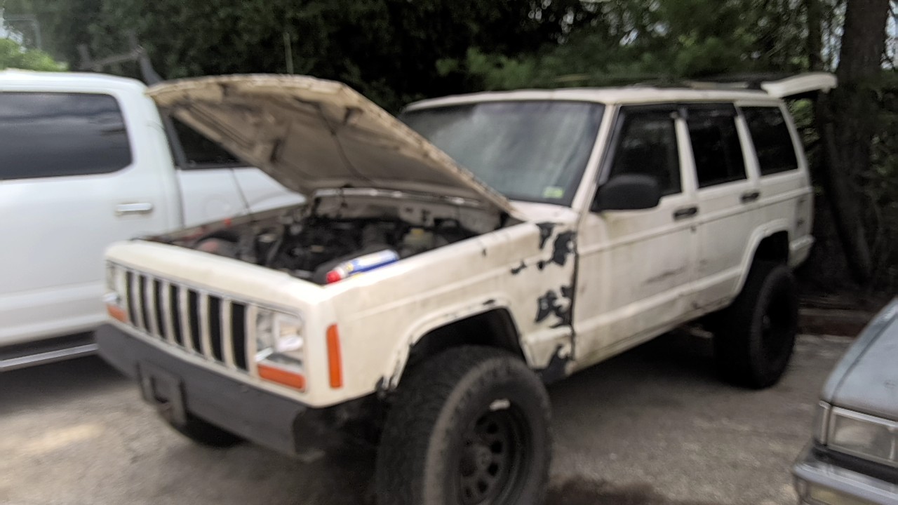 https://f005.backblazeb2.com/file/img-partshotlines-com/Inventory/EX831/Vehicle/15141_02.jpg