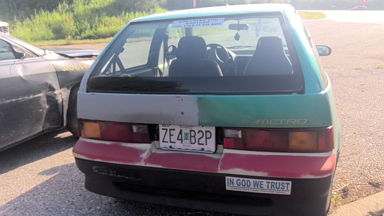 https://f005.backblazeb2.com/file/img-partshotlines-com/Inventory/EX831/Vehicle/15198_07.jpg