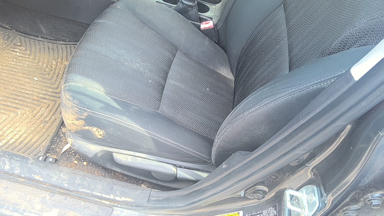 https://f005.backblazeb2.com/file/img-partshotlines-com/Inventory/EX831/Vehicle/15229_29.jpg