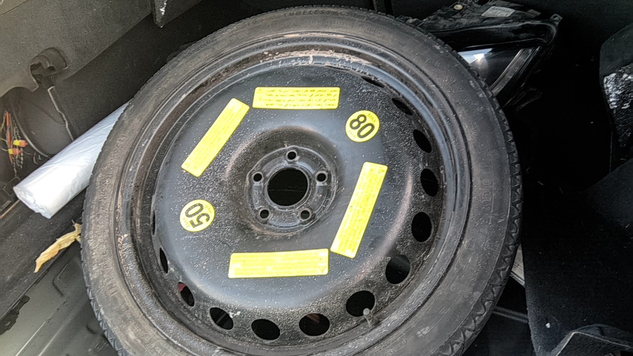 https://f005.backblazeb2.com/file/img-partshotlines-com/Inventory/EX831/Vehicle/15241_10.jpg