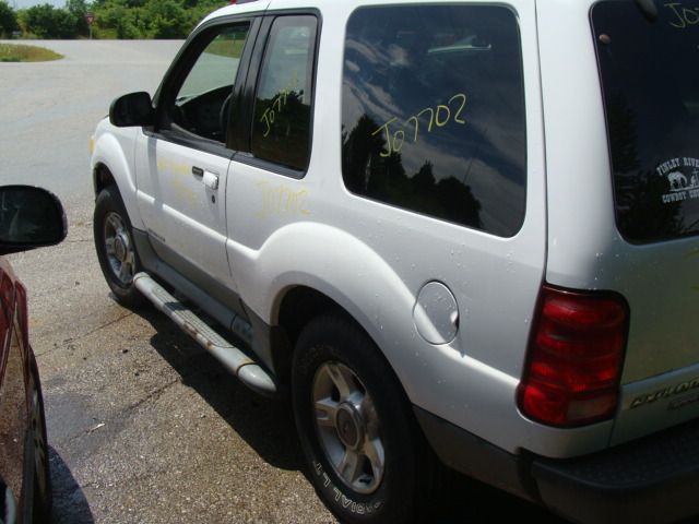 https://f005.backblazeb2.com/file/img-partshotlines-com/Inventory/EX831/Vehicle/5144_04.jpg