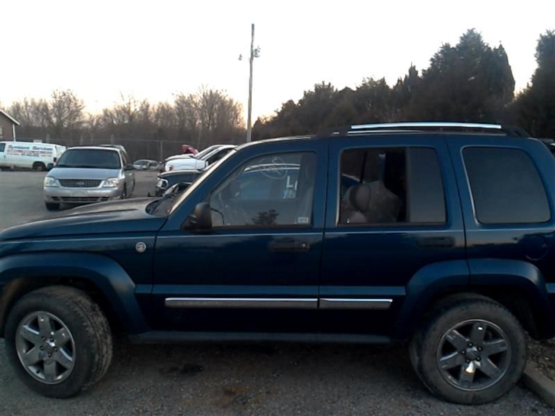 https://f005.backblazeb2.com/file/img-partshotlines-com/Inventory/EX831/Vehicle/8068_12.jpg