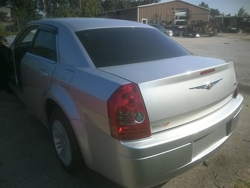 https://f005.backblazeb2.com/file/img-partshotlines-com/Inventory/EX831/Vehicle/9776_12.jpg