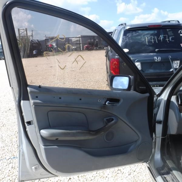 https://f005.backblazeb2.com/file/img-partshotlines-com/Inventory/EX863/Vehicle/10553_07.jpg