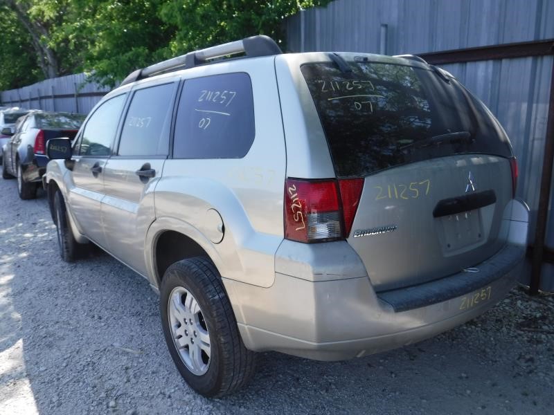 https://f005.backblazeb2.com/file/img-partshotlines-com/Inventory/EX863/Vehicle/14687_06.jpg