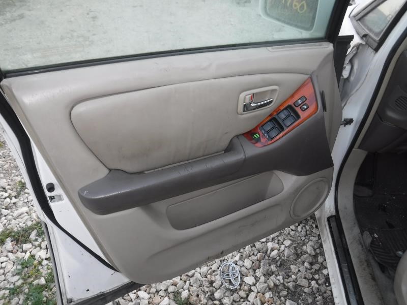 https://f005.backblazeb2.com/file/img-partshotlines-com/Inventory/EX863/Vehicle/15641_09.jpg