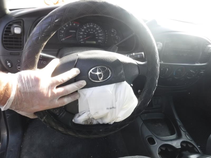 https://f005.backblazeb2.com/file/img-partshotlines-com/Inventory/EX863/Vehicle/17493_12.jpg