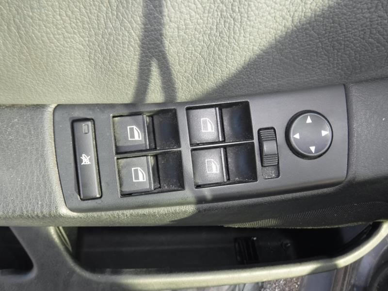https://f005.backblazeb2.com/file/img-partshotlines-com/Inventory/EX863/Vehicle/17847_10.jpg