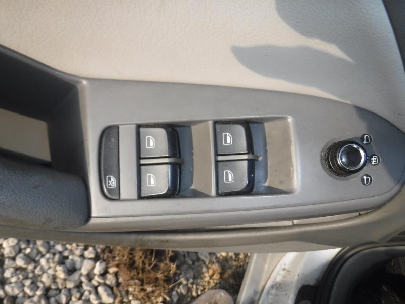 https://f005.backblazeb2.com/file/img-partshotlines-com/Inventory/EX863/Vehicle/17848_10.jpg