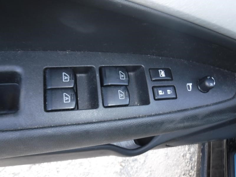 https://f005.backblazeb2.com/file/img-partshotlines-com/Inventory/EX863/Vehicle/17935_11.jpg
