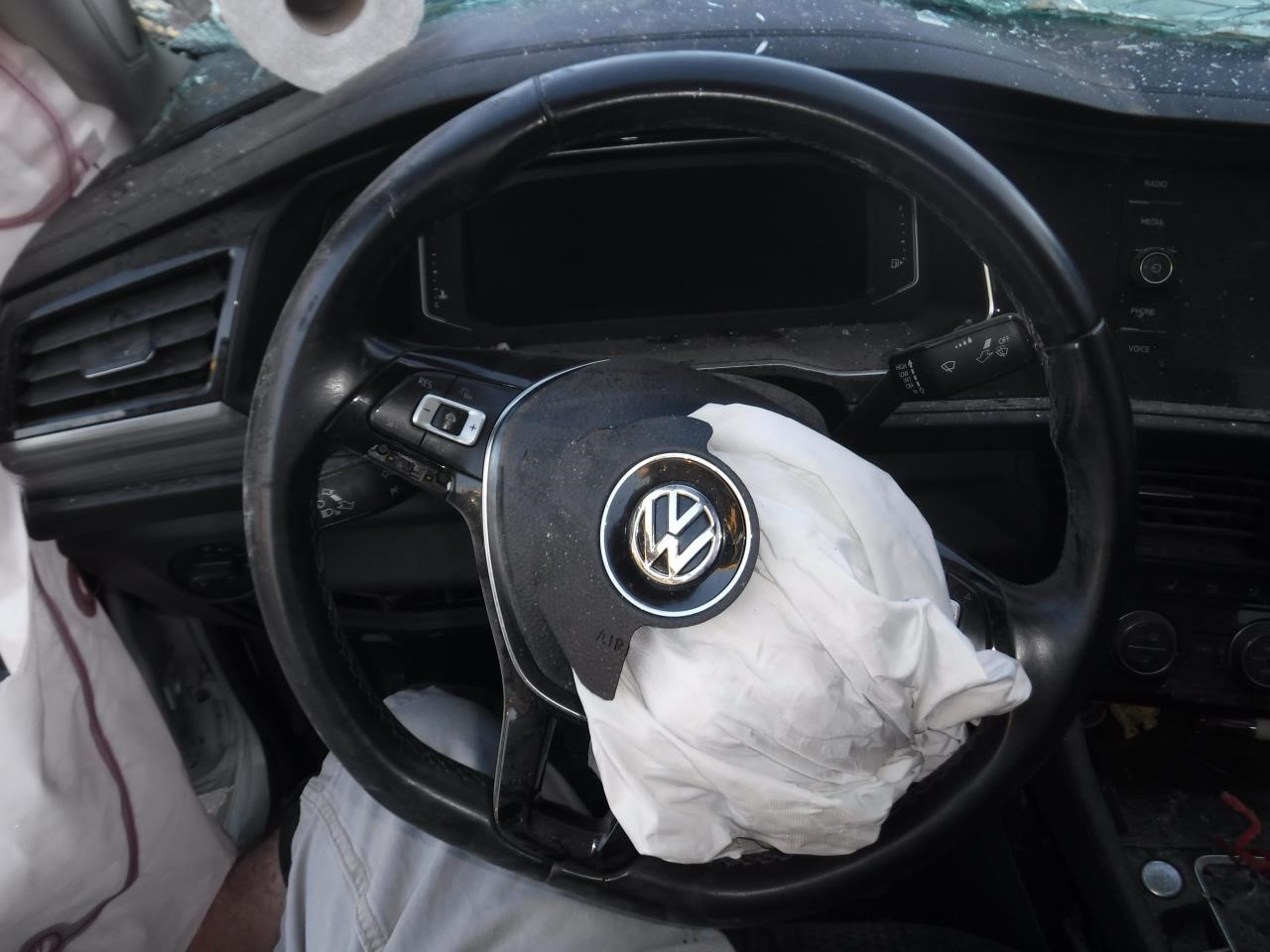 https://f005.backblazeb2.com/file/img-partshotlines-com/Inventory/EX863/Vehicle/17991_11.jpg
