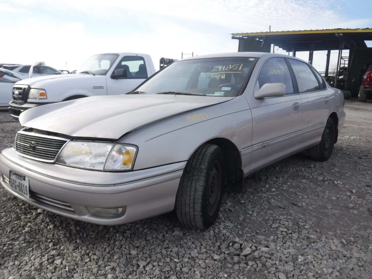 https://f005.backblazeb2.com/file/img-partshotlines-com/Inventory/EX863/Vehicle/18252_02.jpg