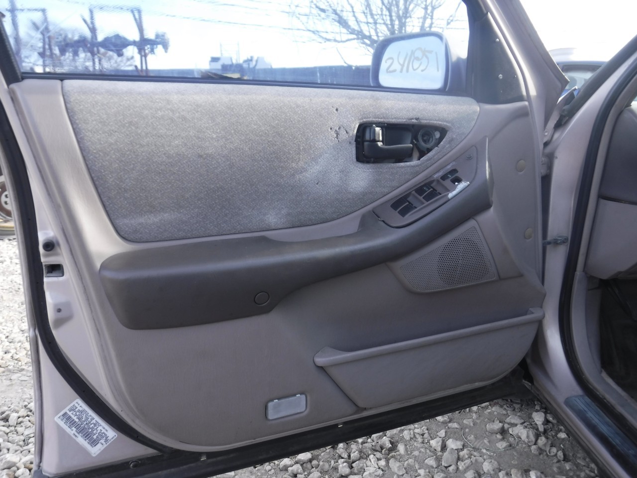 https://f005.backblazeb2.com/file/img-partshotlines-com/Inventory/EX863/Vehicle/18252_09.jpg