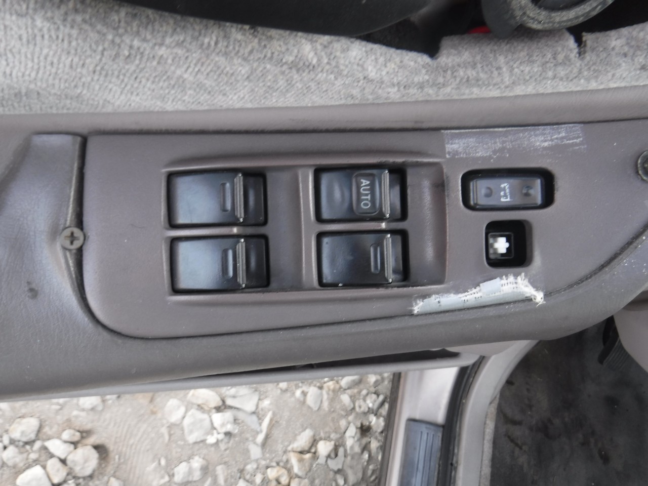 https://f005.backblazeb2.com/file/img-partshotlines-com/Inventory/EX863/Vehicle/18252_10.jpg
