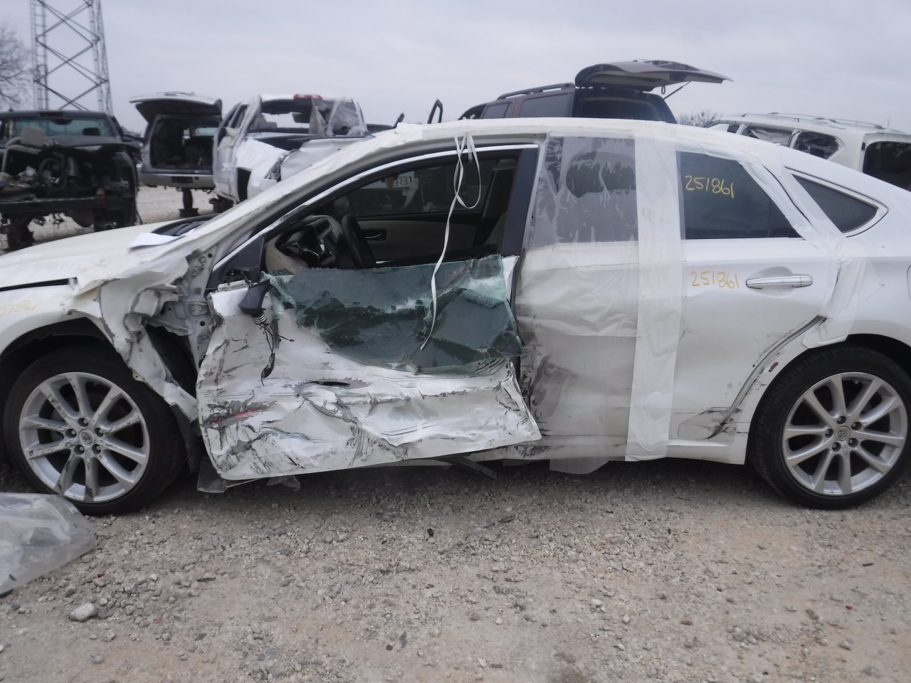 https://f005.backblazeb2.com/file/img-partshotlines-com/Inventory/EX863/Vehicle/18289_10.jpg