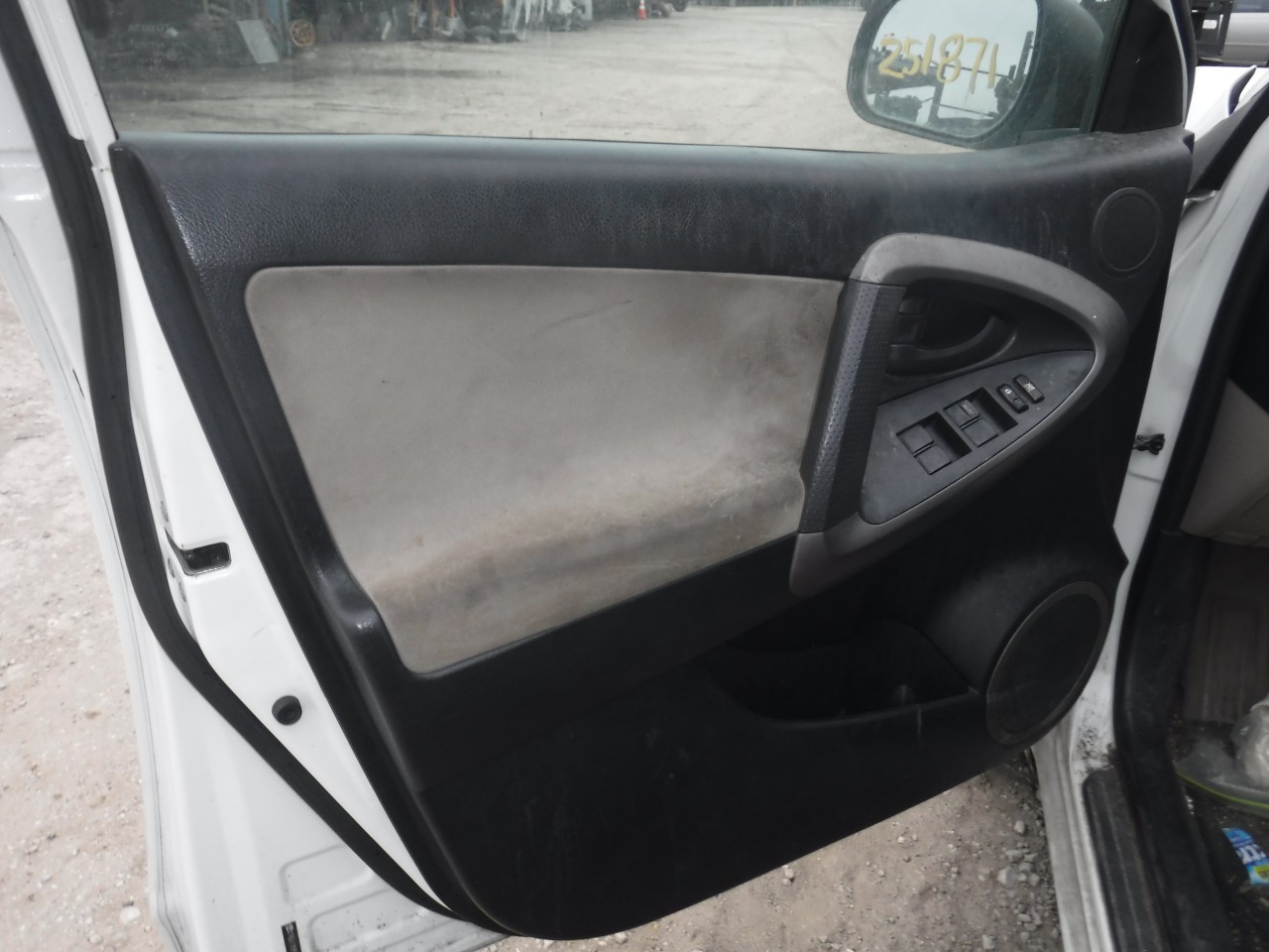 https://f005.backblazeb2.com/file/img-partshotlines-com/Inventory/EX863/Vehicle/18314_09.jpg