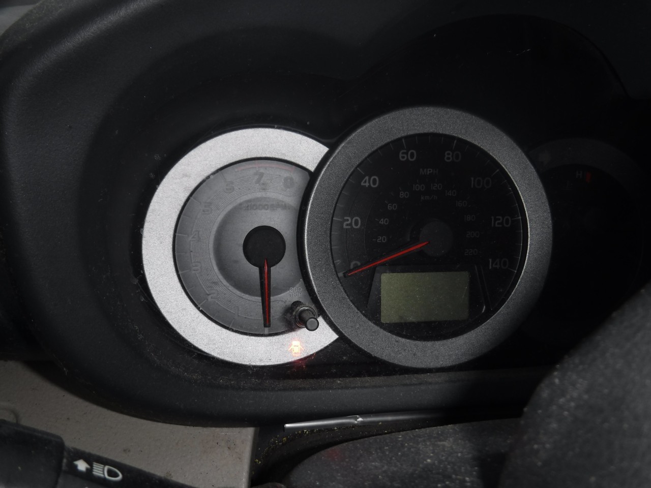 https://f005.backblazeb2.com/file/img-partshotlines-com/Inventory/EX863/Vehicle/18314_11.jpg
