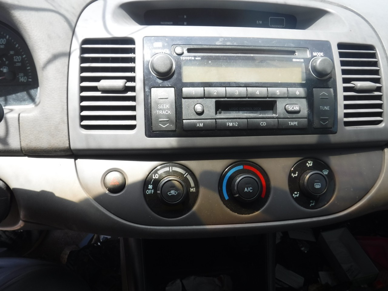 https://f005.backblazeb2.com/file/img-partshotlines-com/Inventory/EX863/Vehicle/18350_12.jpg