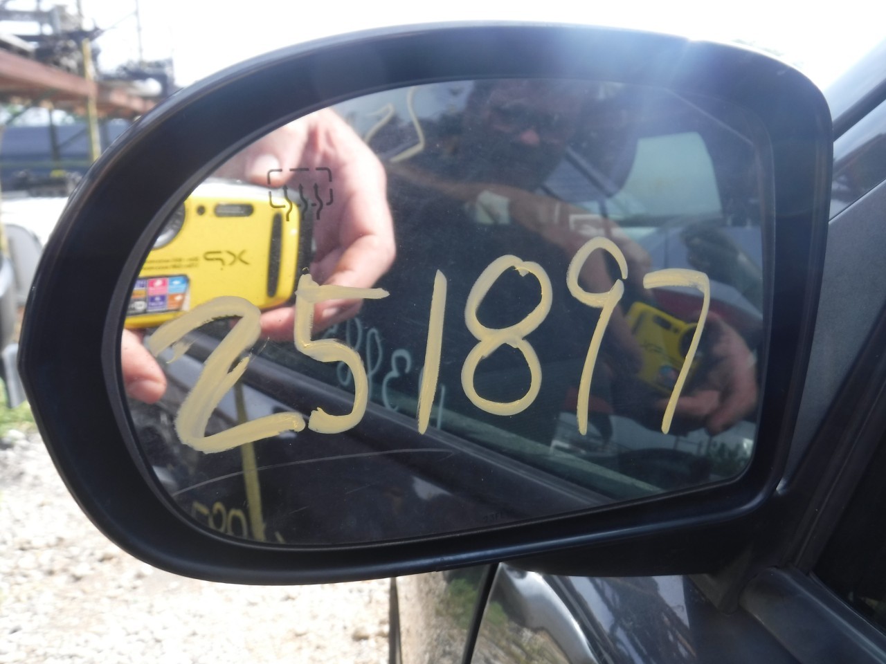 https://f005.backblazeb2.com/file/img-partshotlines-com/Inventory/EX863/Vehicle/18359_10.jpg