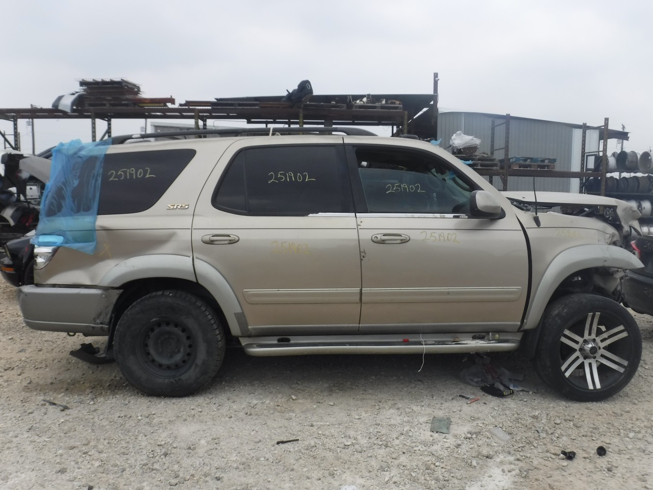 https://f005.backblazeb2.com/file/img-partshotlines-com/Inventory/EX863/Vehicle/18376_07.jpg