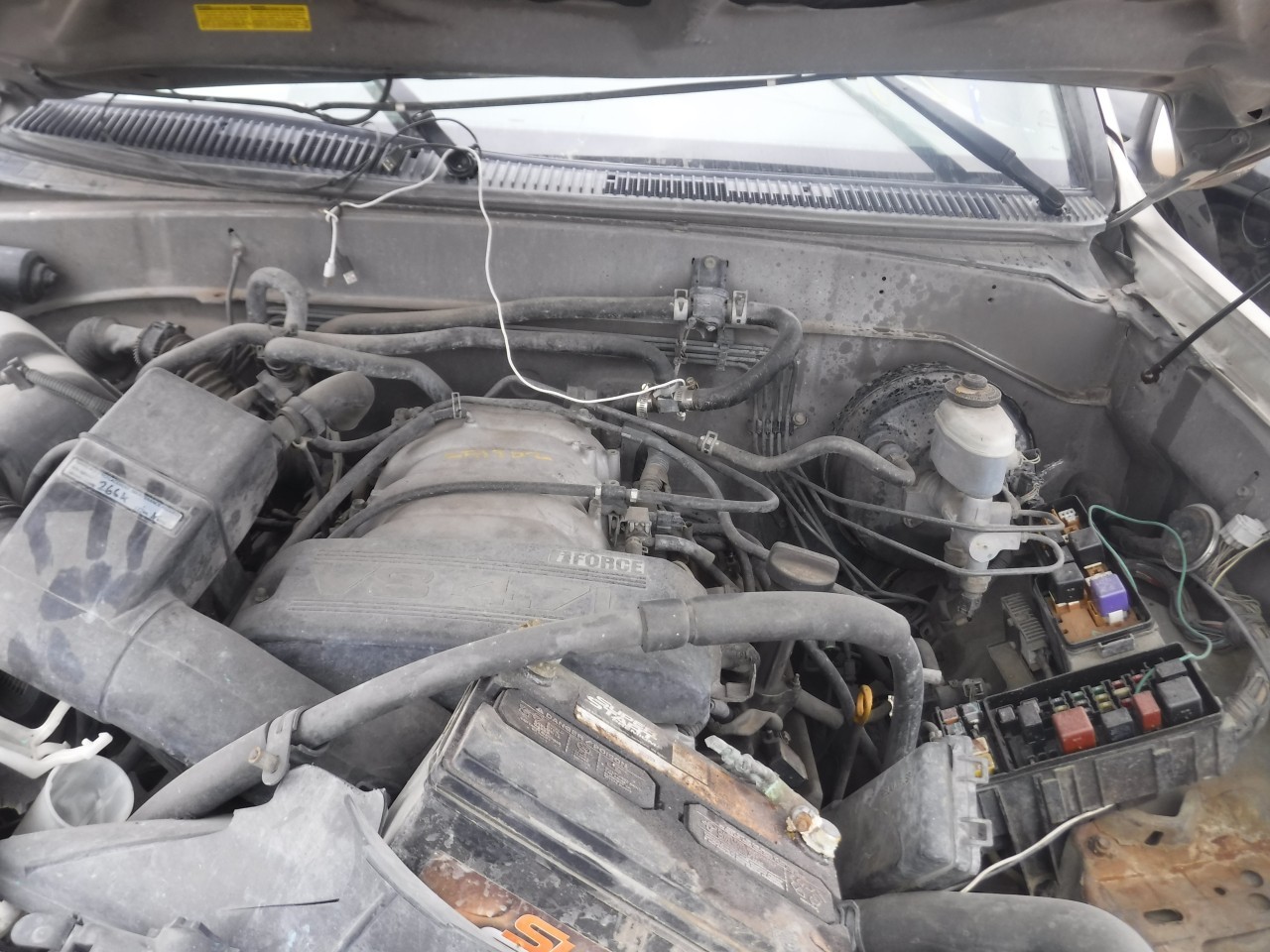 https://f005.backblazeb2.com/file/img-partshotlines-com/Inventory/EX863/Vehicle/18376_12.jpg