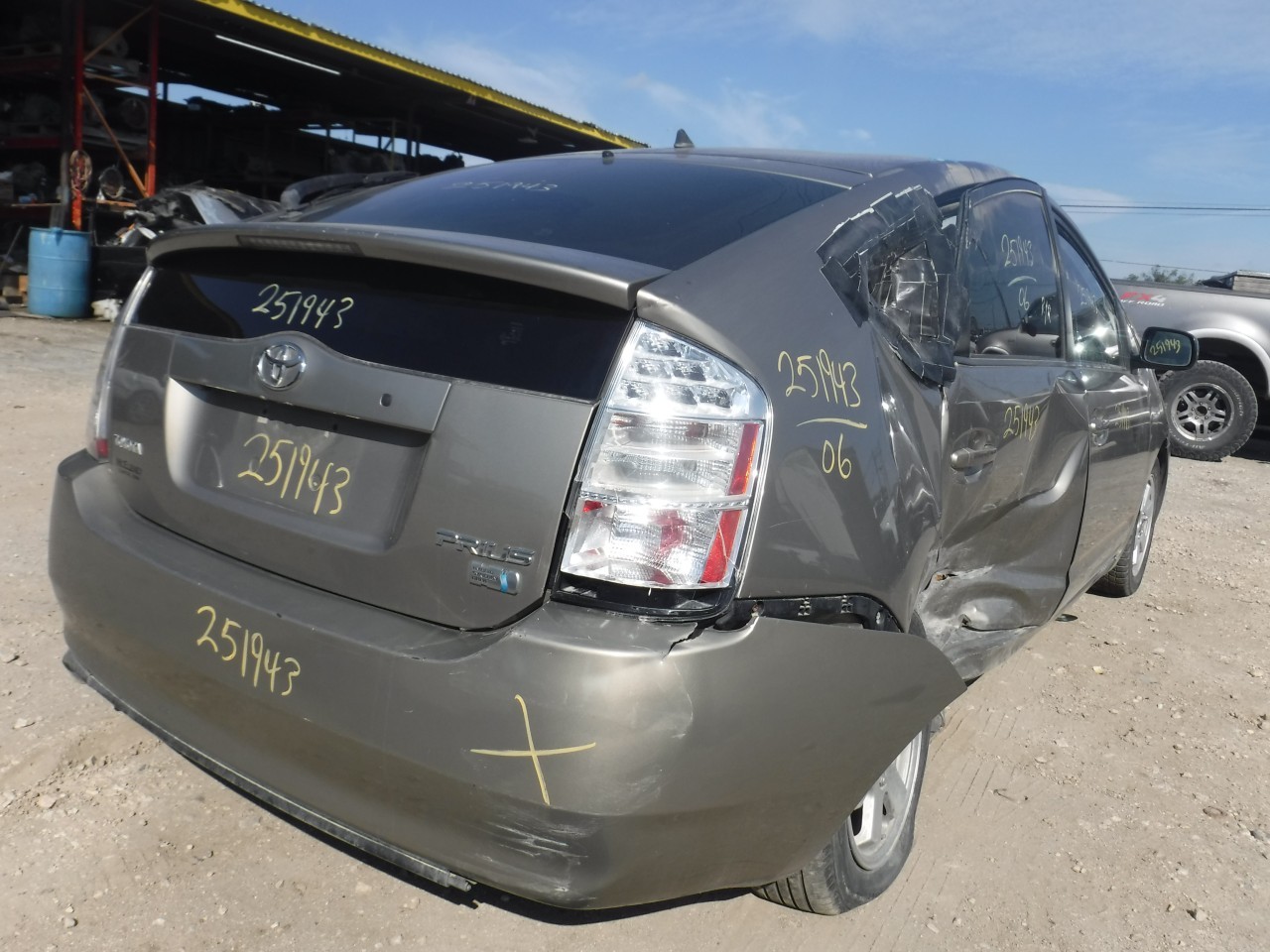 https://f005.backblazeb2.com/file/img-partshotlines-com/Inventory/EX863/Vehicle/18773_08.jpg