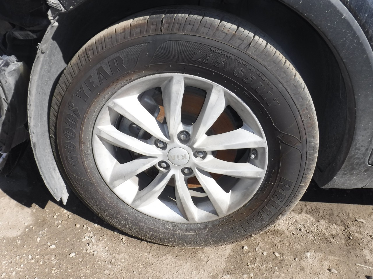 https://f005.backblazeb2.com/file/img-partshotlines-com/Inventory/EX863/Vehicle/19135_04.jpg
