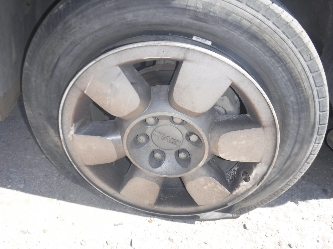 https://f005.backblazeb2.com/file/img-partshotlines-com/Inventory/EX863/Vehicle/19736_04.jpg