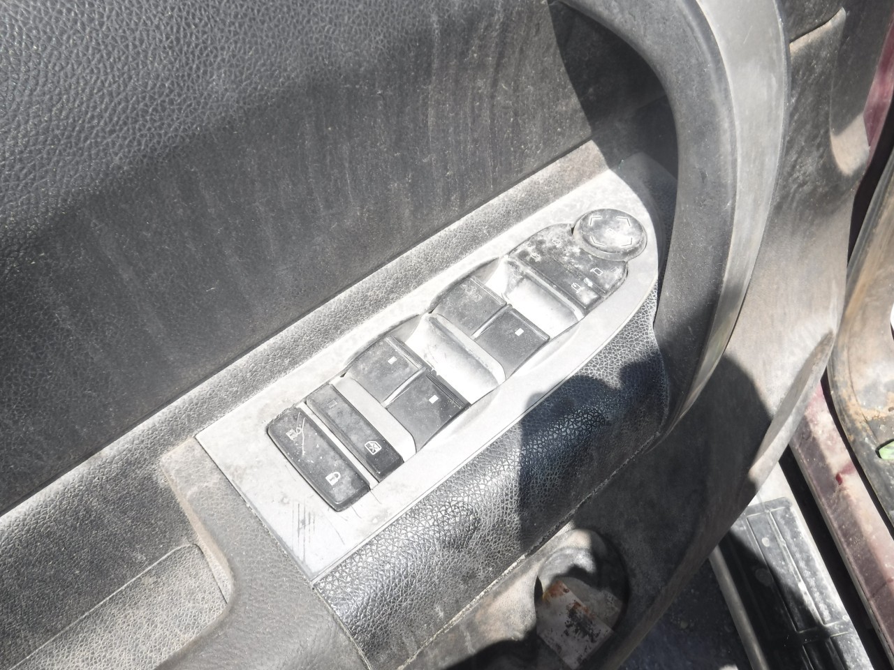 https://f005.backblazeb2.com/file/img-partshotlines-com/Inventory/EX863/Vehicle/19736_12.jpg