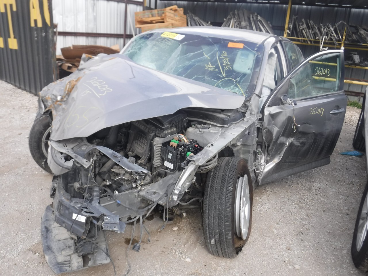 https://f005.backblazeb2.com/file/img-partshotlines-com/Inventory/EX863/Vehicle/19867_02.jpg
