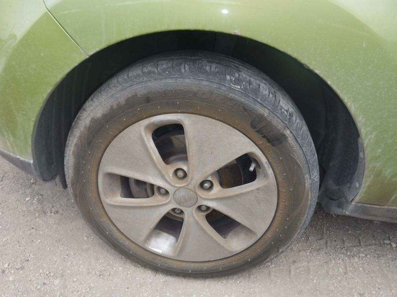 https://f005.backblazeb2.com/file/img-partshotlines-com/Inventory/EX863/Vehicle/19906_05.jpg