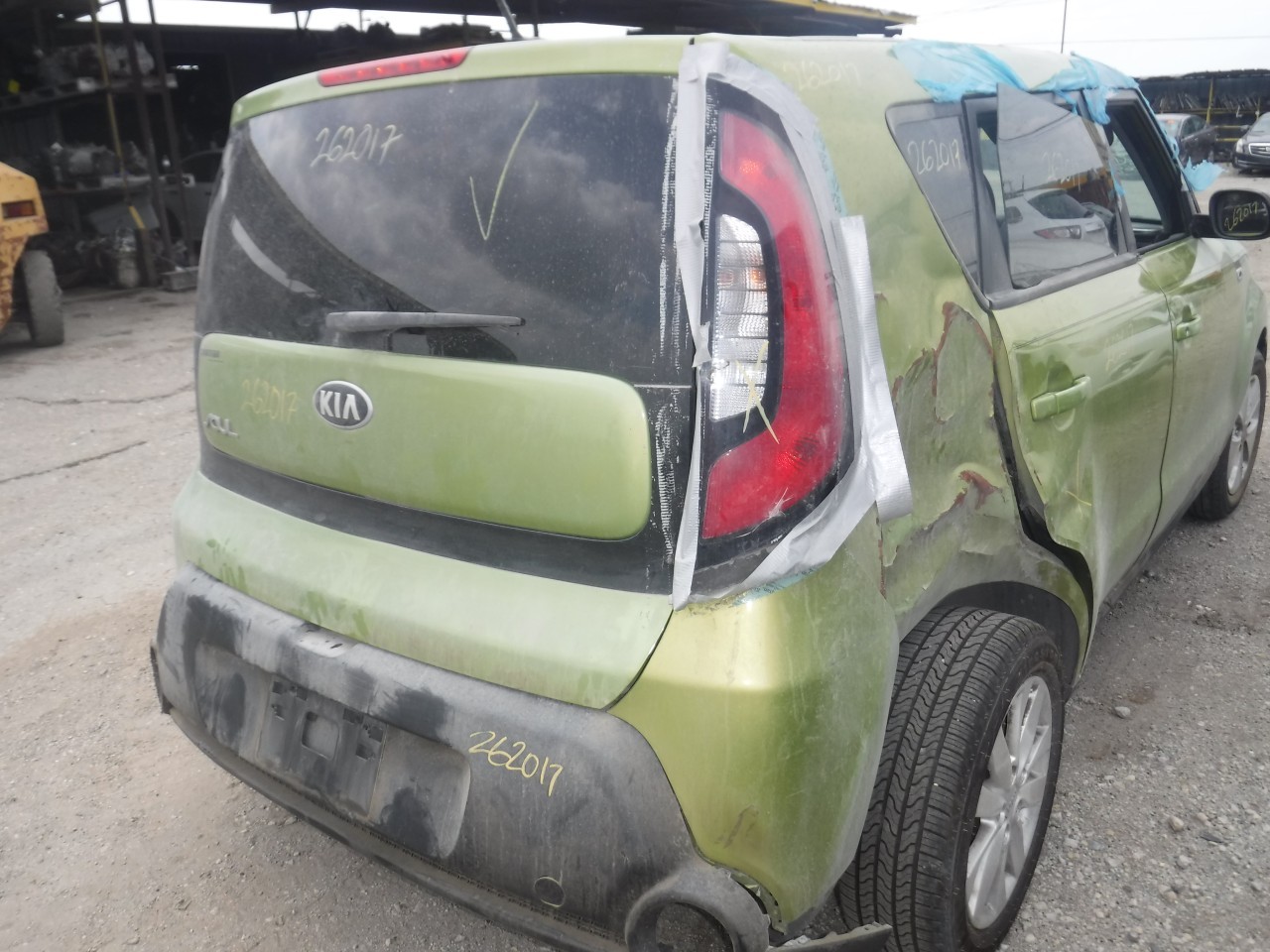 https://f005.backblazeb2.com/file/img-partshotlines-com/Inventory/EX863/Vehicle/19906_10.jpg