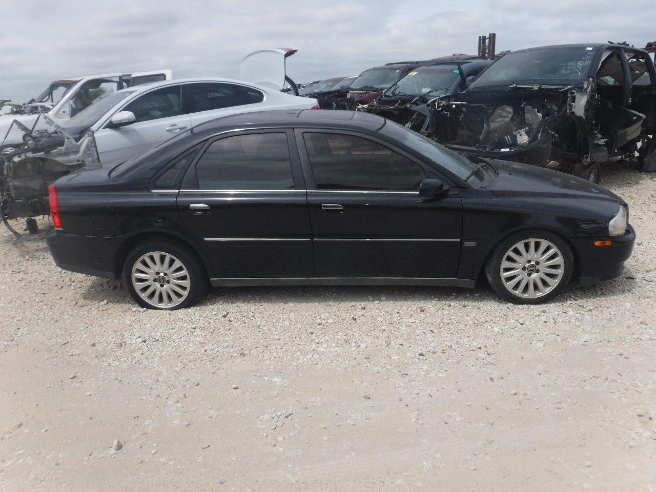 https://f005.backblazeb2.com/file/img-partshotlines-com/Inventory/EX863/Vehicle/20144_05.jpg