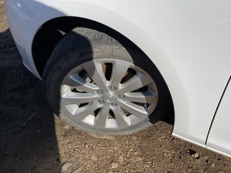 https://f005.backblazeb2.com/file/img-partshotlines-com/Inventory/EX864/Vehicle/7226_09.jpg