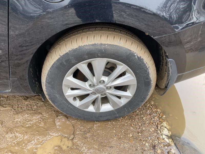 https://f005.backblazeb2.com/file/img-partshotlines-com/Inventory/EX864/Vehicle/7978_12.jpg