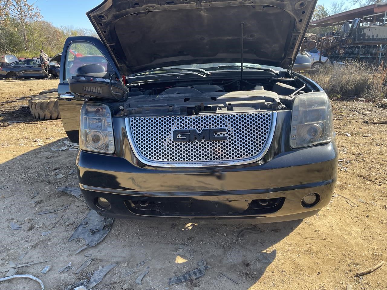https://f005.backblazeb2.com/file/img-partshotlines-com/Inventory/EX864/Vehicle/8440_12.jpg